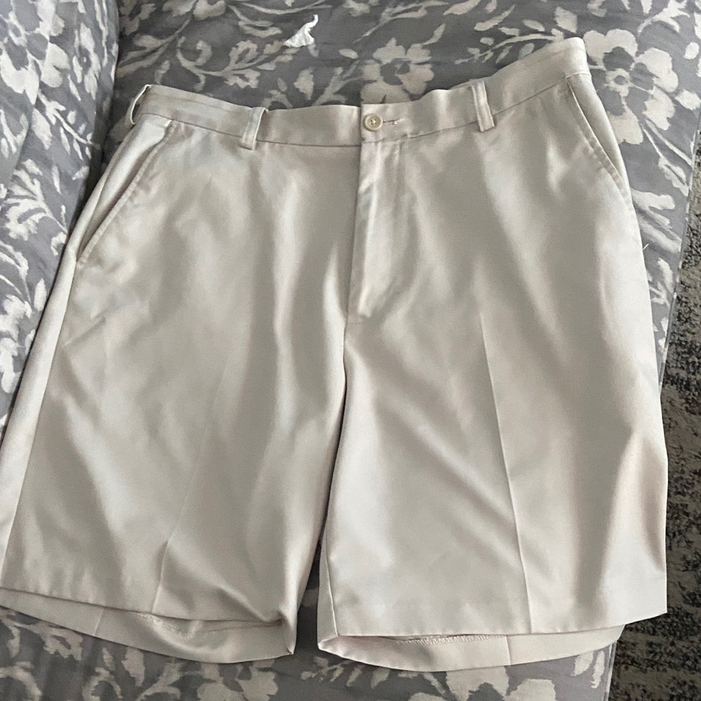 Izod Men's Flat Front Shorts in Light Beige